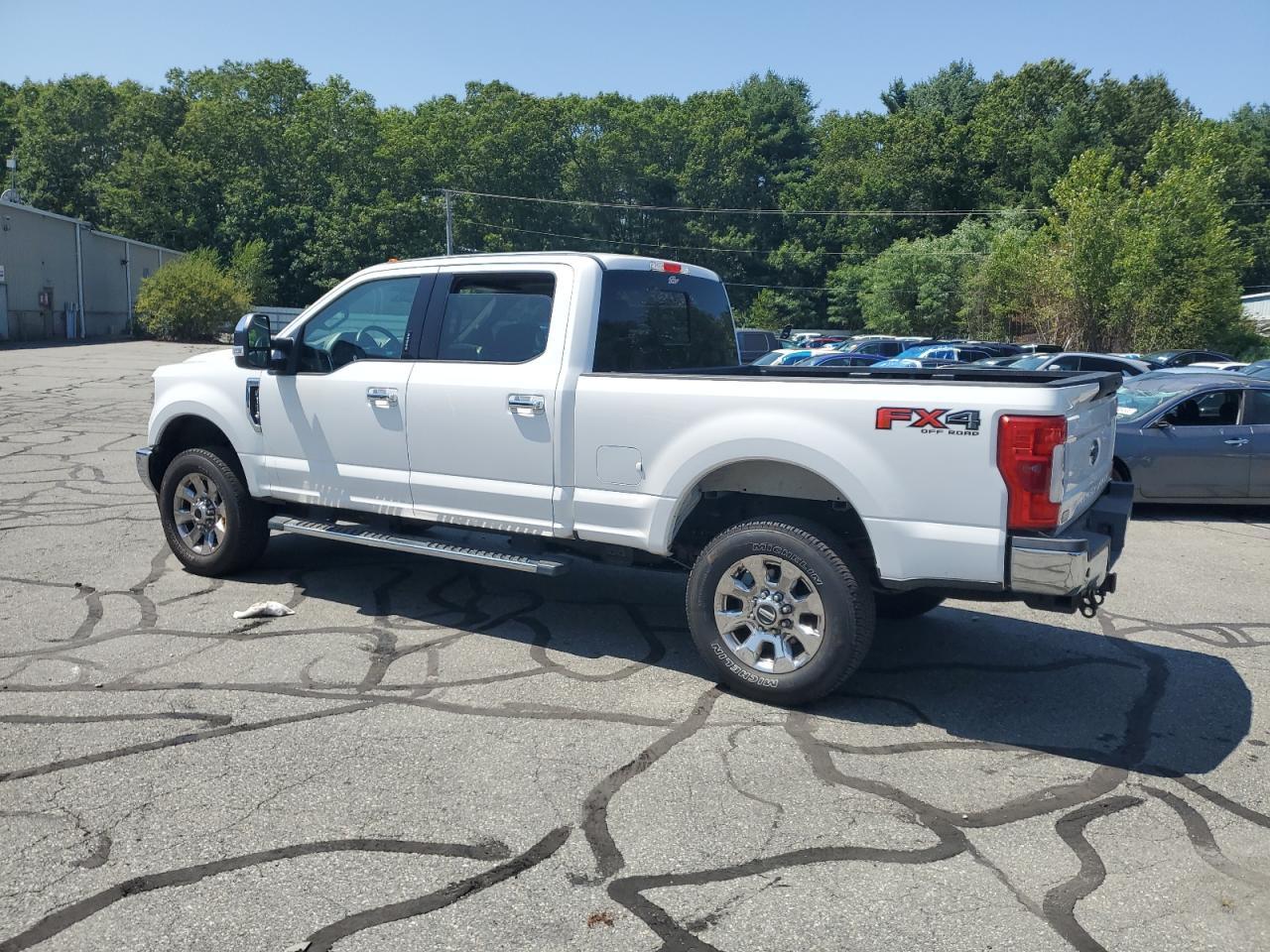 2017 Ford F350 Super Duty - Фото 2