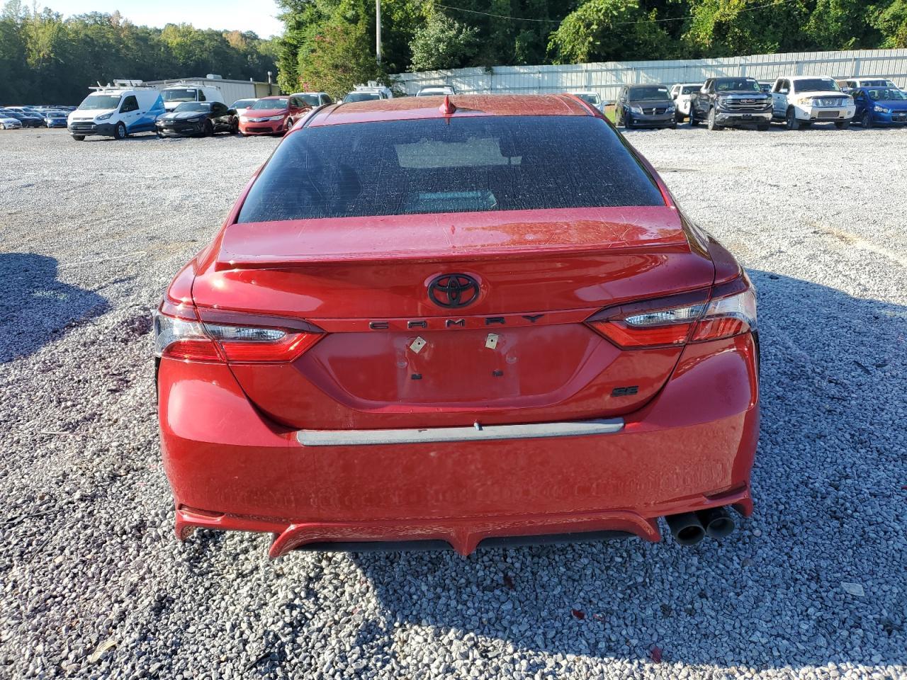 2021 Toyota Camry Se - Фото 6