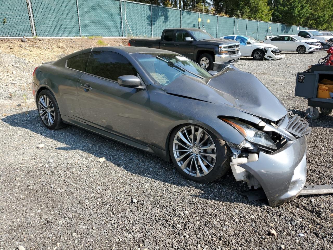 2013 Infiniti G37 Journey - Фото 4