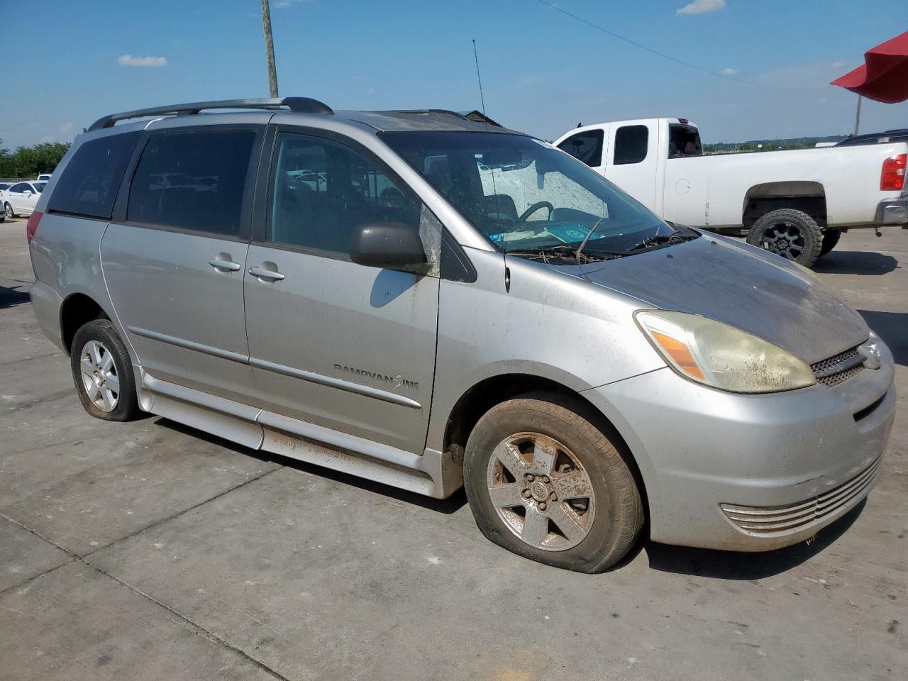 2004 Toyota Sienna Ce - Фото 4