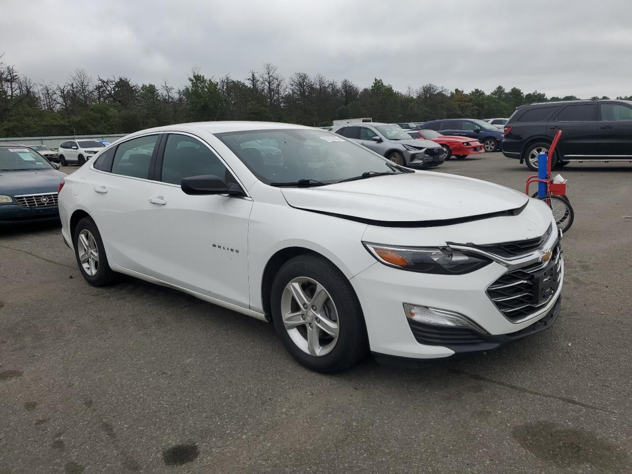 2021 Chevrolet Malibu Ls - Фото 4