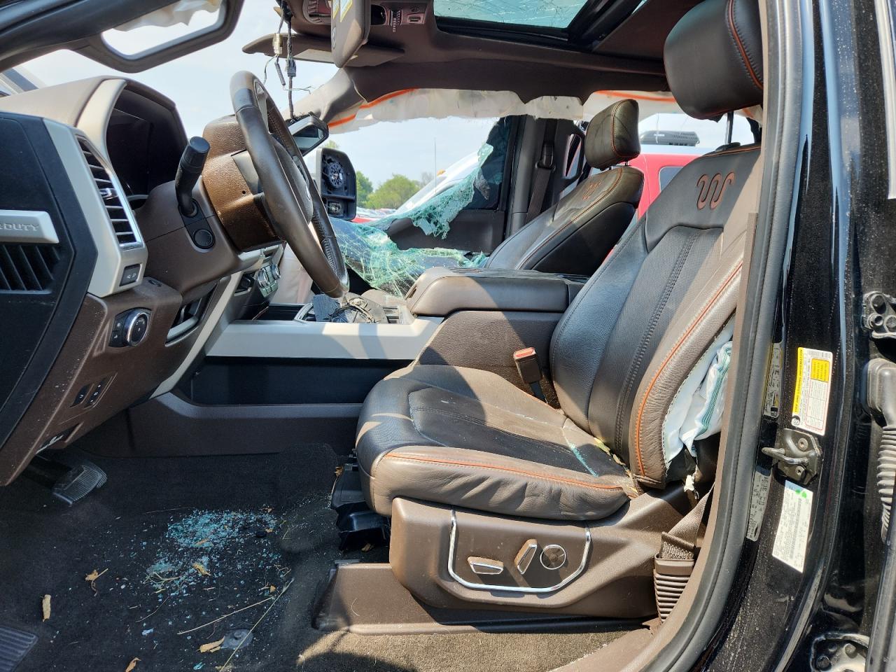 2017 Ford F350 Super Duty - Image 7