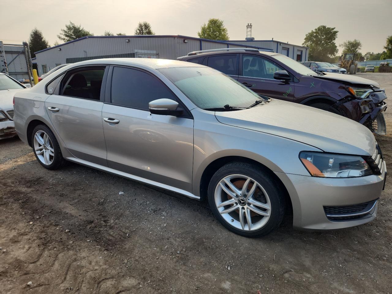 2013 Volkswagen Passat S - Фото 4