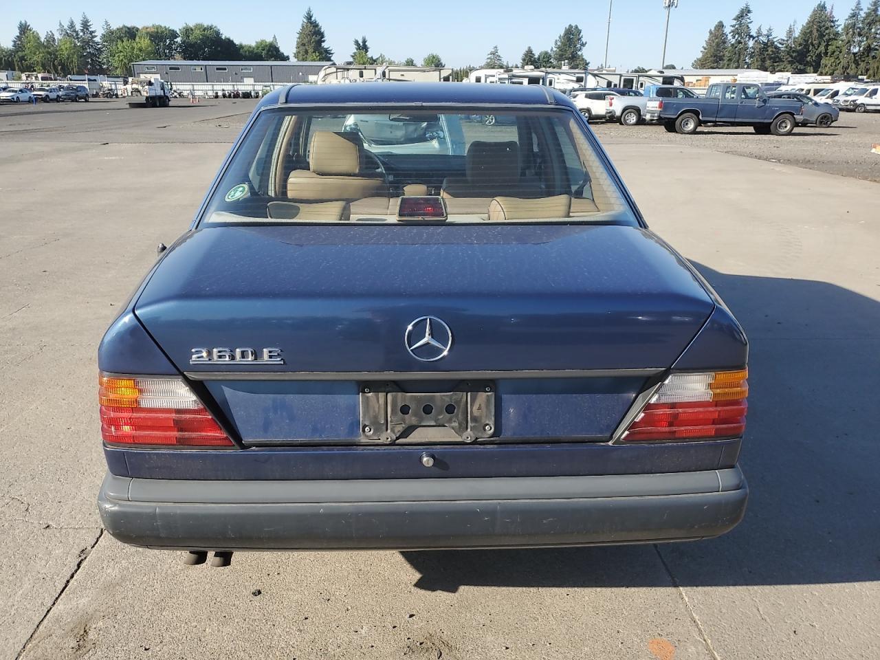 1987 Mercedes-Benz 260 E - Фото 6