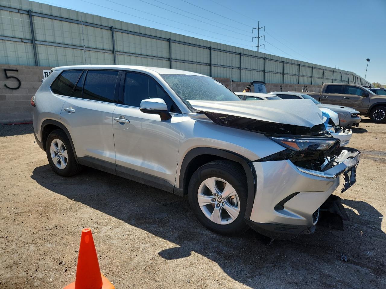 2025 Toyota Grand Highlander Le - Фото 4