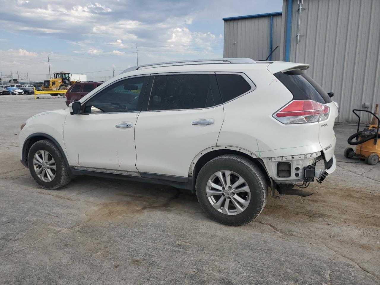 2016 Nissan Rogue S - Фото 2