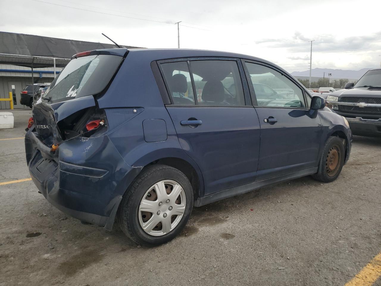 2008 Nissan Versa S - Фото 3
