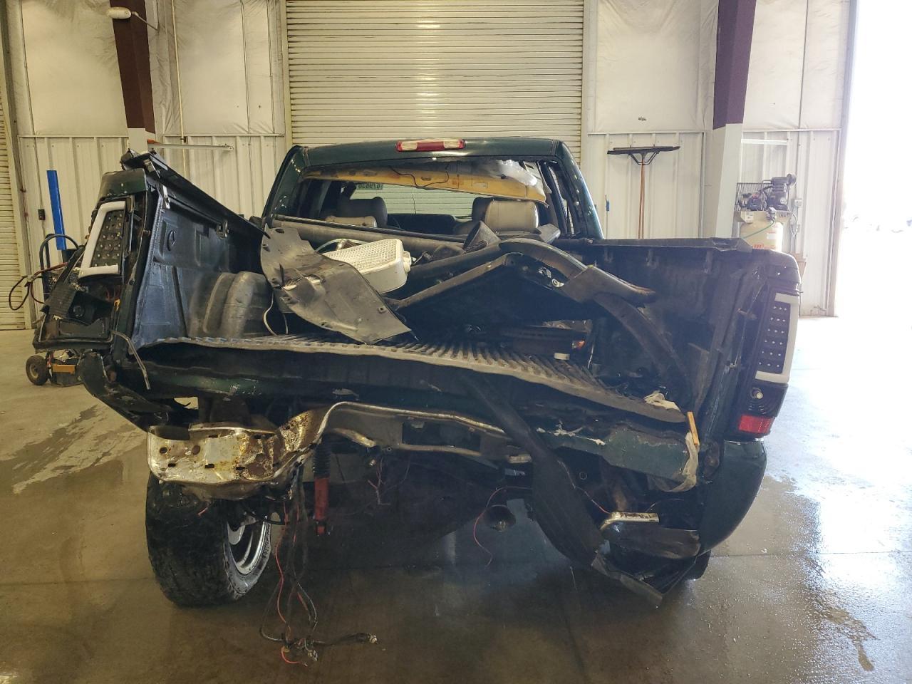 2002 GMC Sierra K2500 Heavy Duty - Фото 6