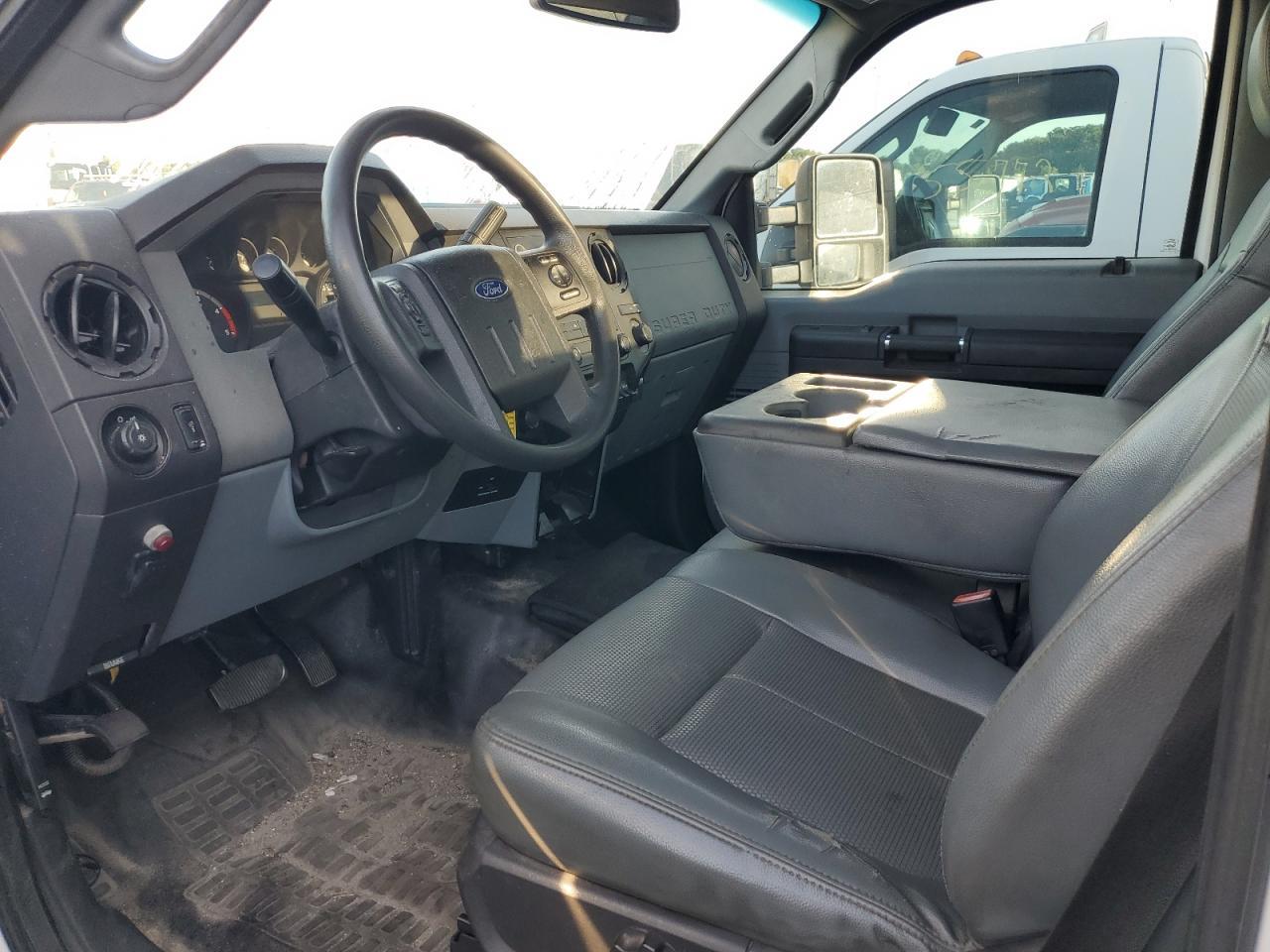 2016 Ford F550 Super - Trucks Semi Truck - Image 7