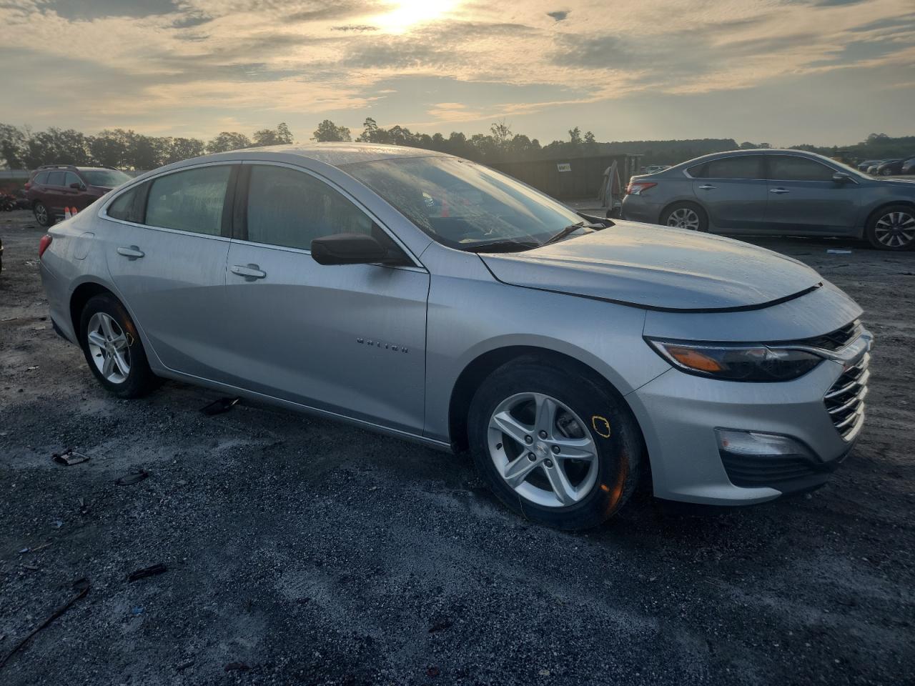 2021 Chevrolet Malibu Ls - Фото 4