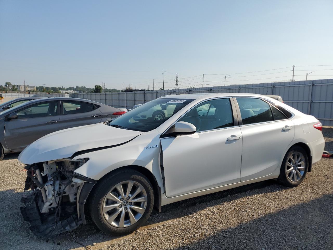 2015 Toyota Camry Hybrid