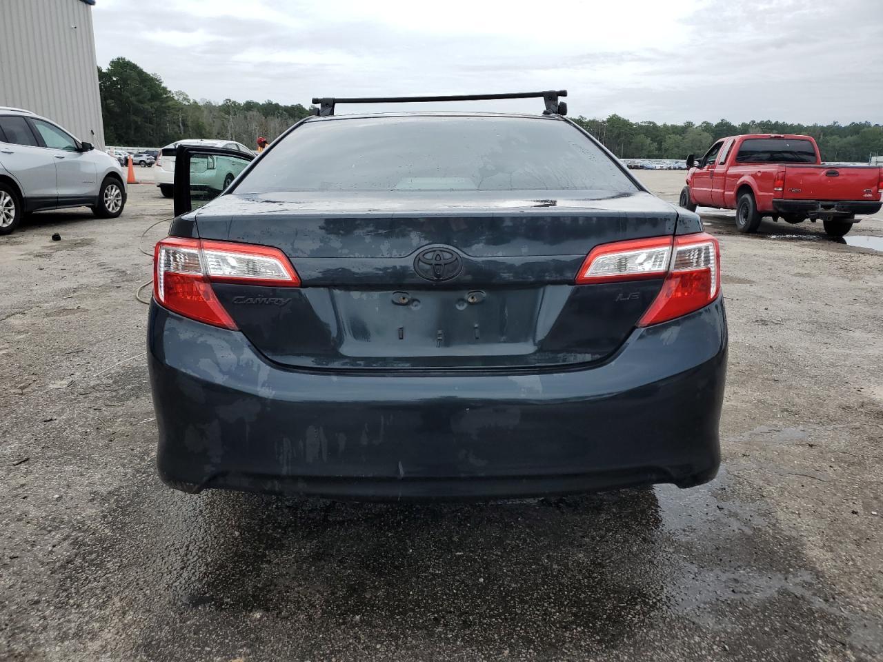 2012 Toyota Camry Base - Фото 6