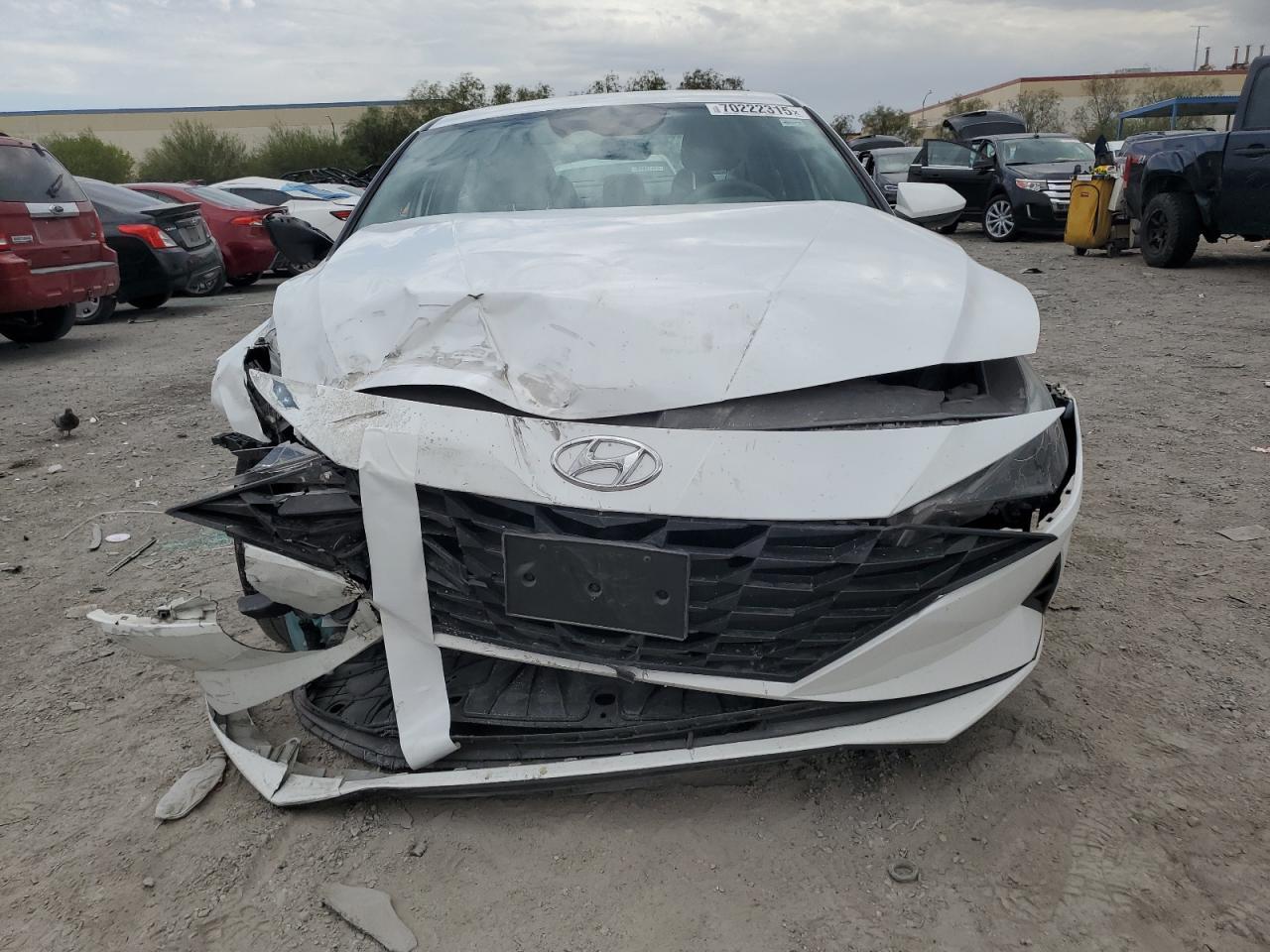 2021 Hyundai Elantra Se - Фото 5