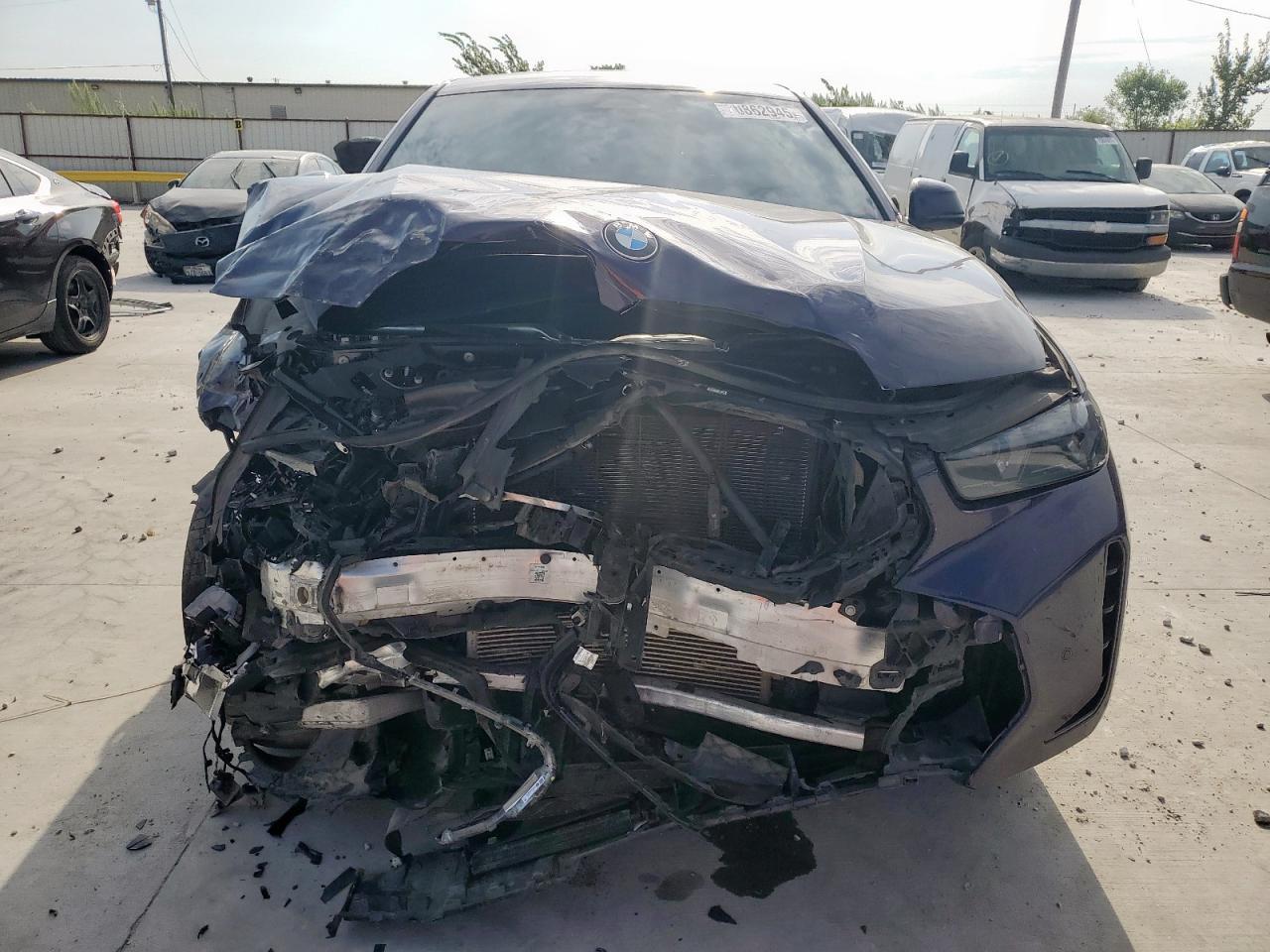 2024 BMW X6 xDrive40I - Image 5