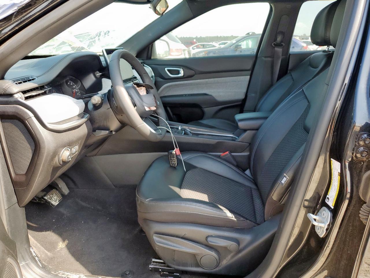 2024 Jeep Compass Latitude - Фото 7