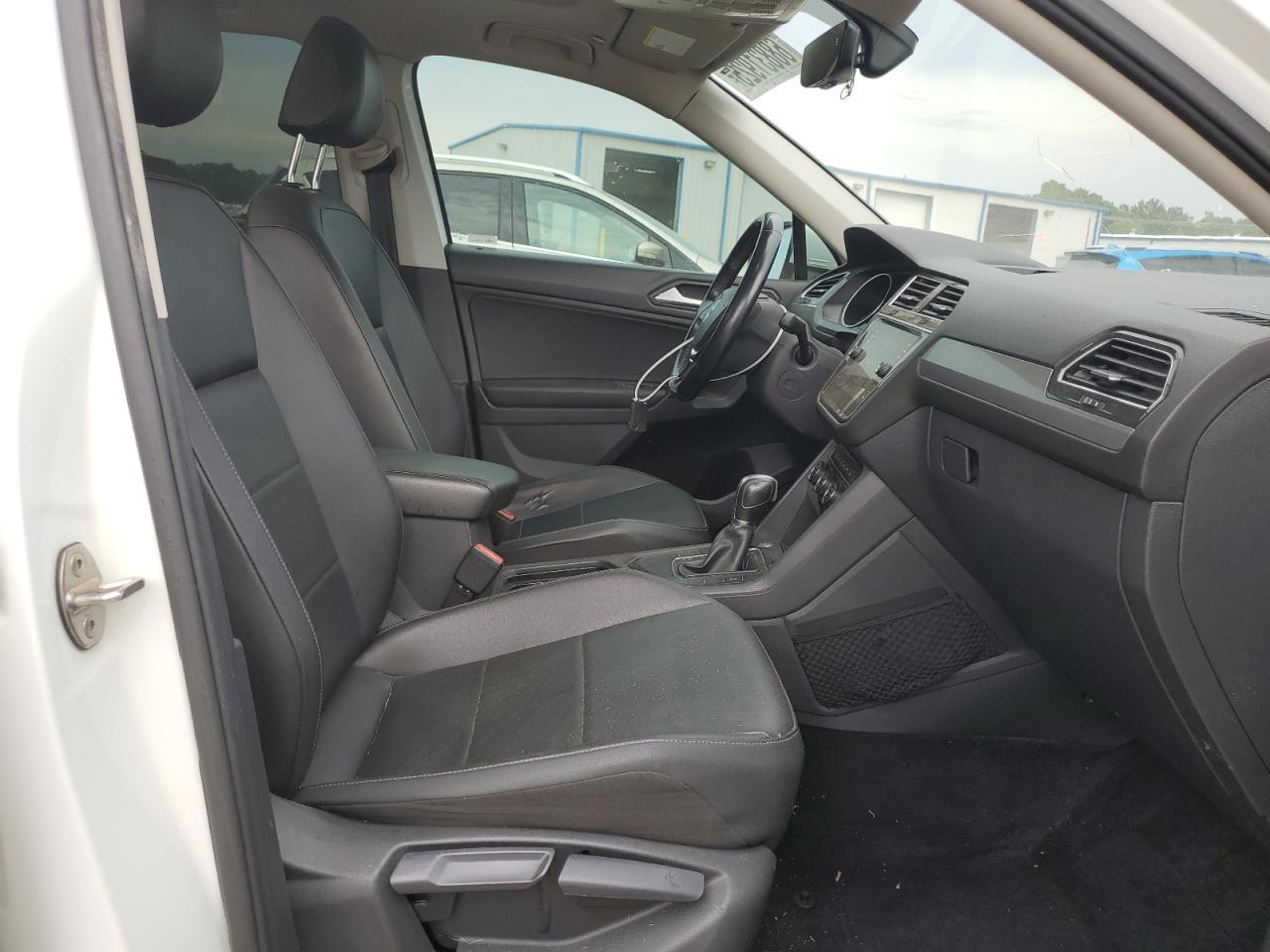 2019 Volkswagen Tiguan Se - Image 5