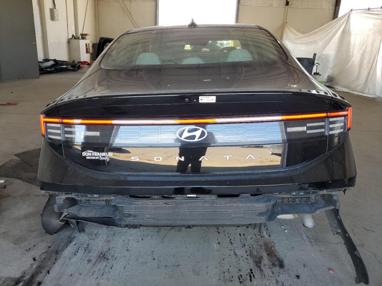 2025 Hyundai Sonata Se - Image 6