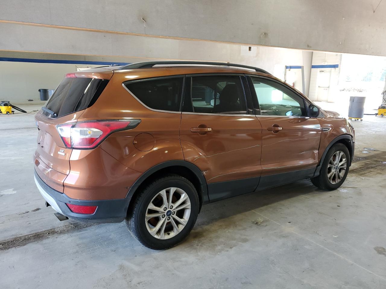 2017 Ford Escape Se - Фото 3