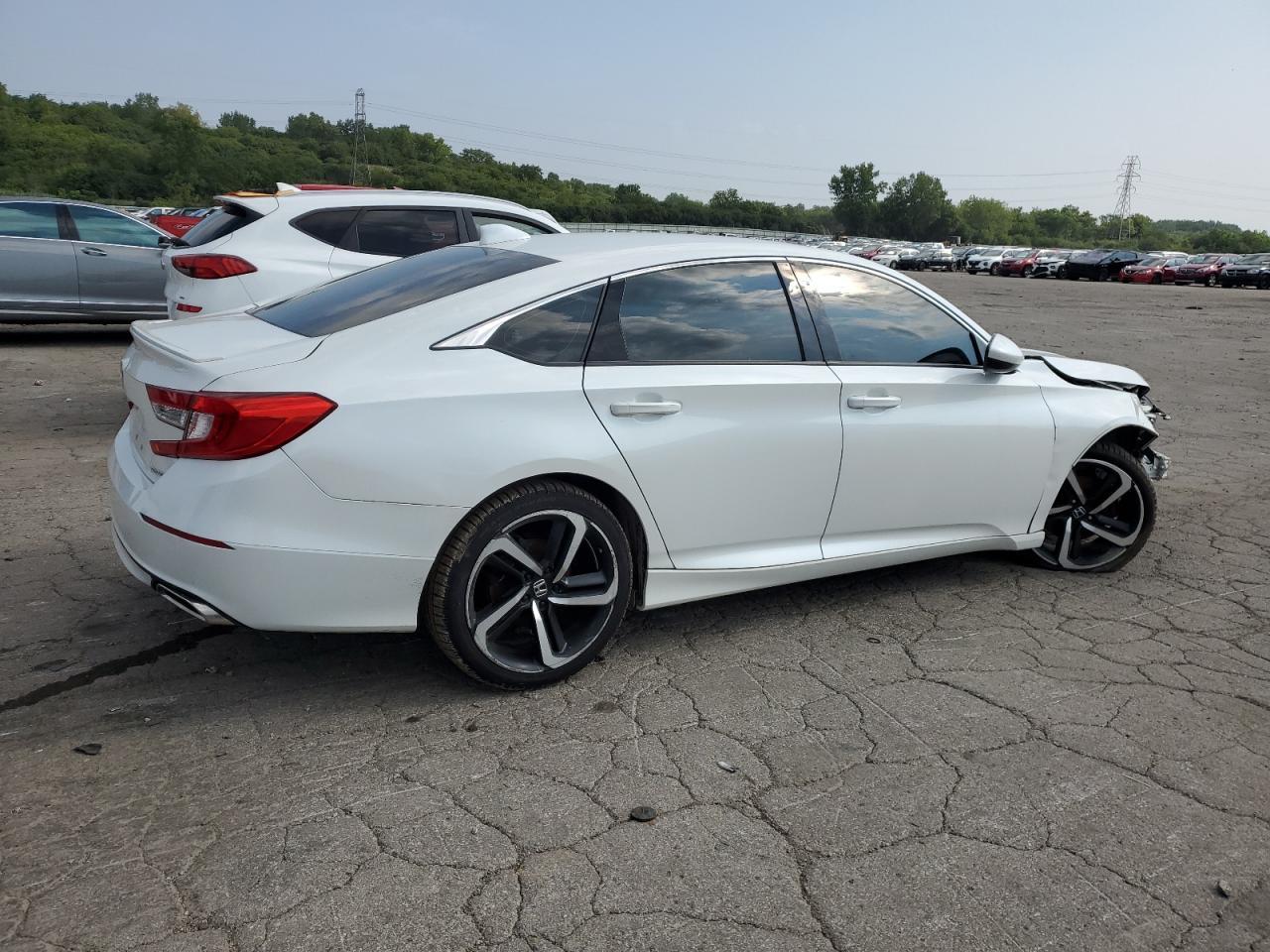 2020 Honda Accord Sport - Фото 3