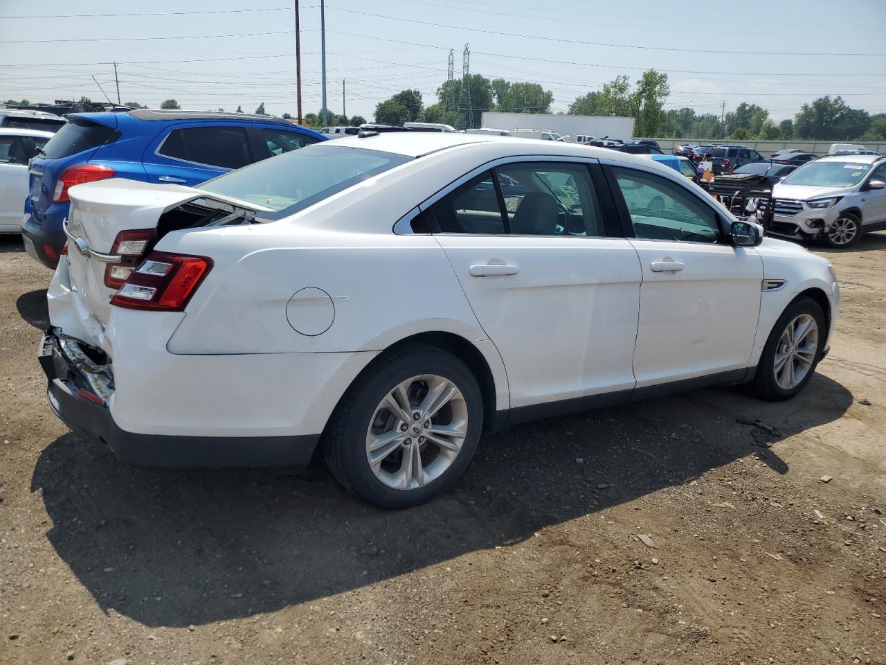 2015 Ford Taurus Sel - Image 3