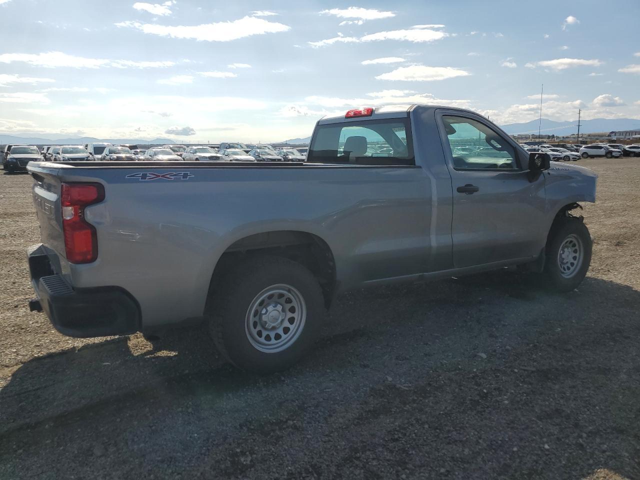 2024 Chevrolet Silverado K1500 - Фото 3