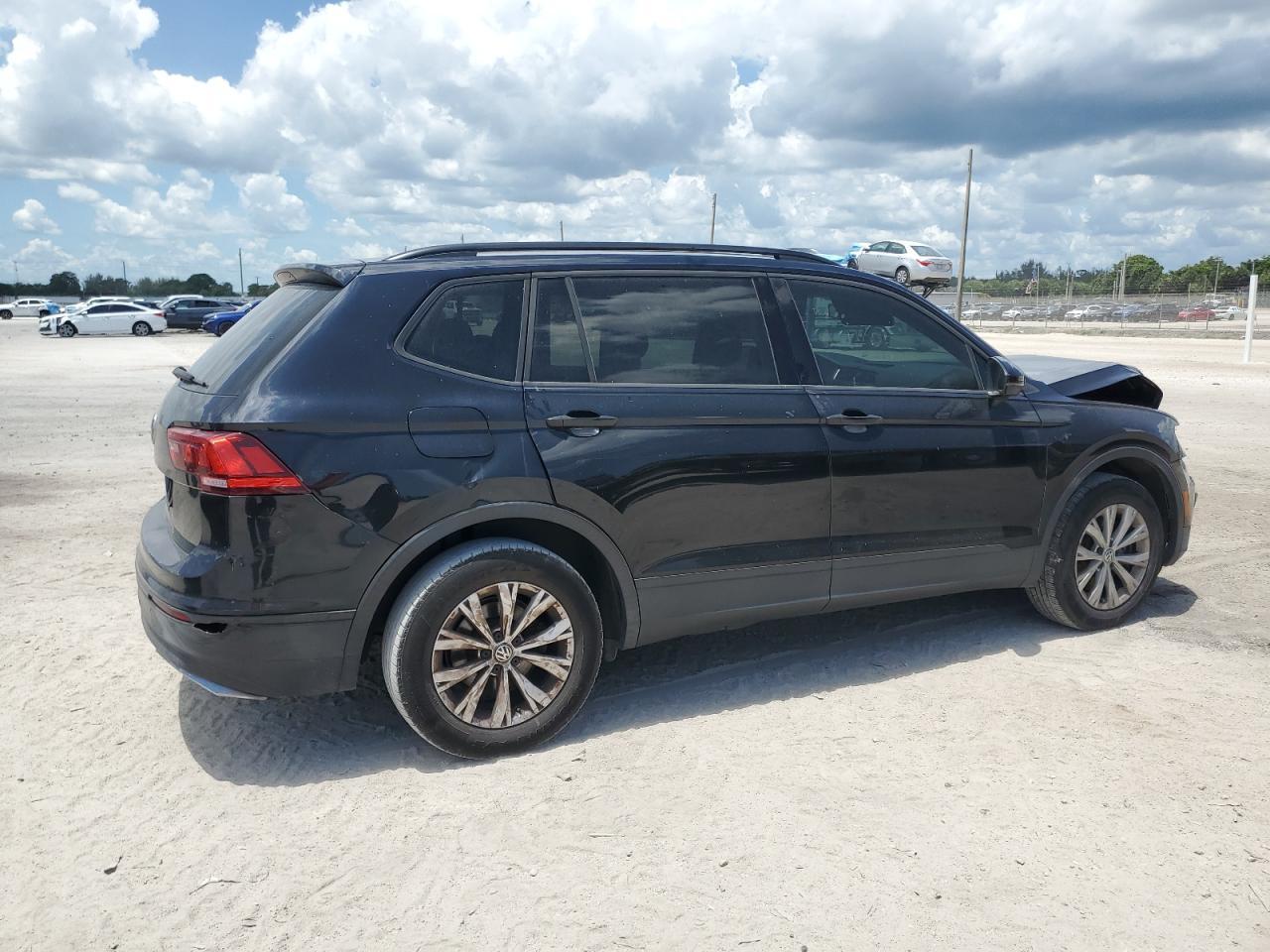 2019 Volkswagen Tiguan S - Фото 3