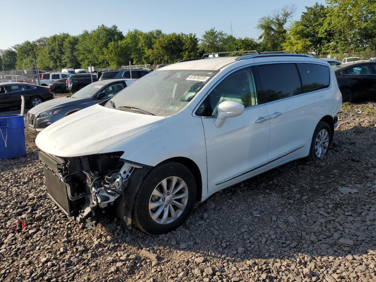 2019 Chrysler Pacifica Touring L