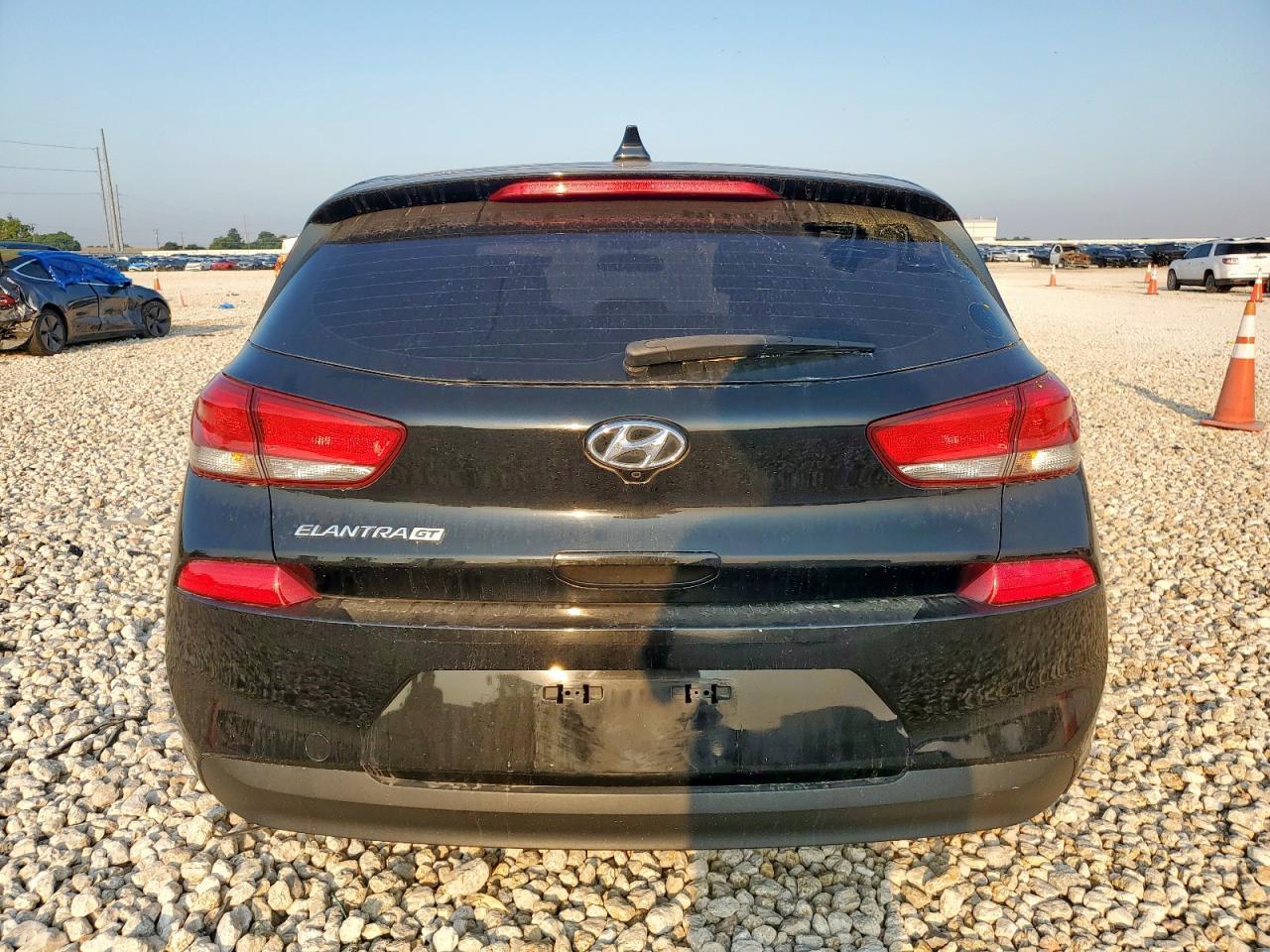 2018 Hyundai Elantra Gt - Image 6