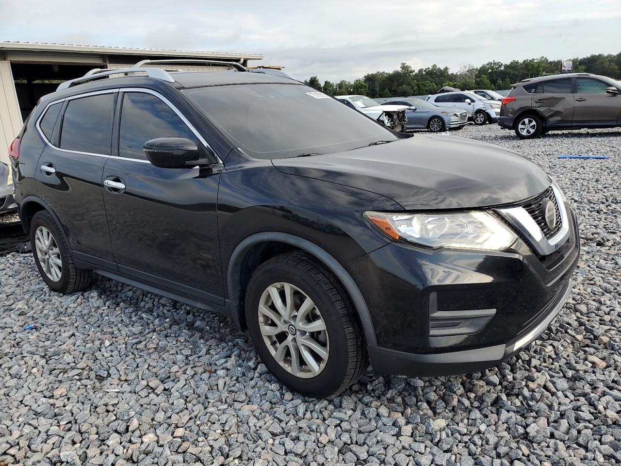 2019 Nissan Rogue S - Фото 4