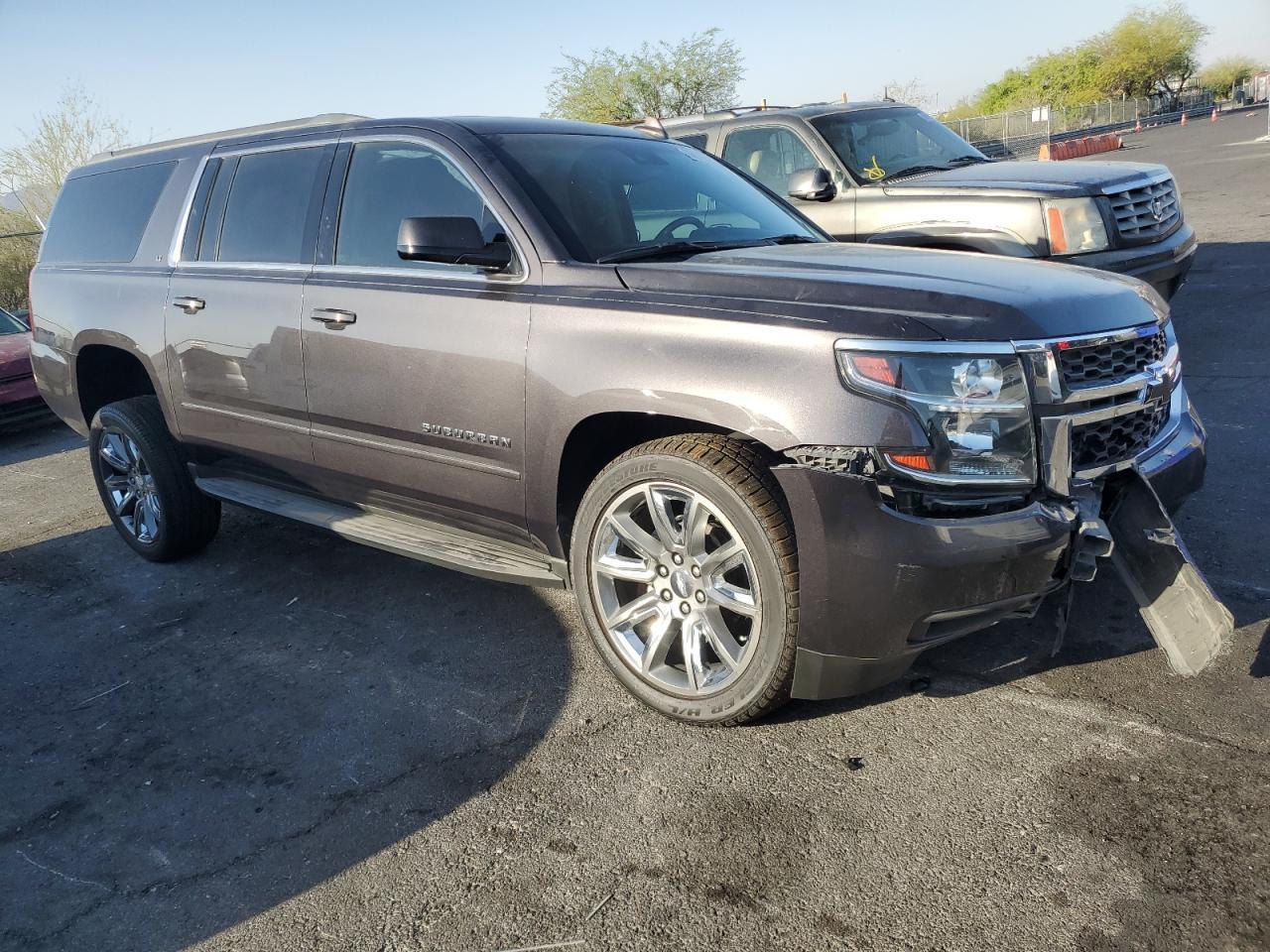2018 Chevrolet Suburban C1500 Lt - Фото 4