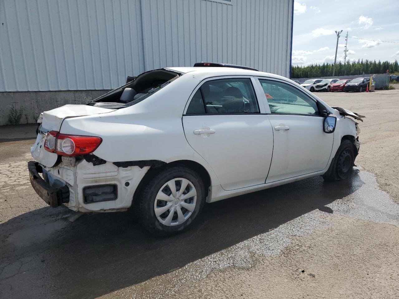 2013 Toyota Corolla Base - Фото 3