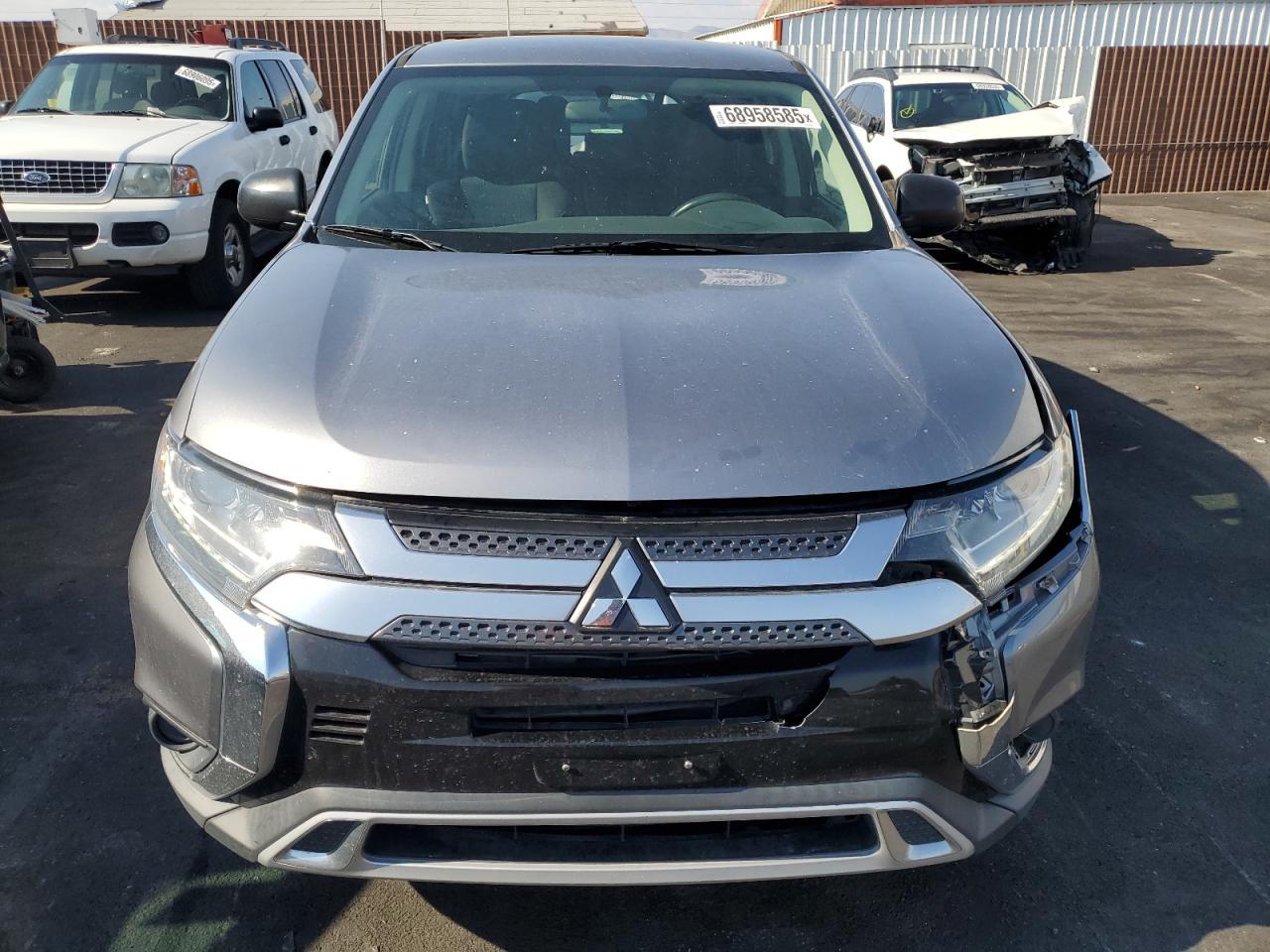2019 Mitsubishi Outlander Se - Фото 5