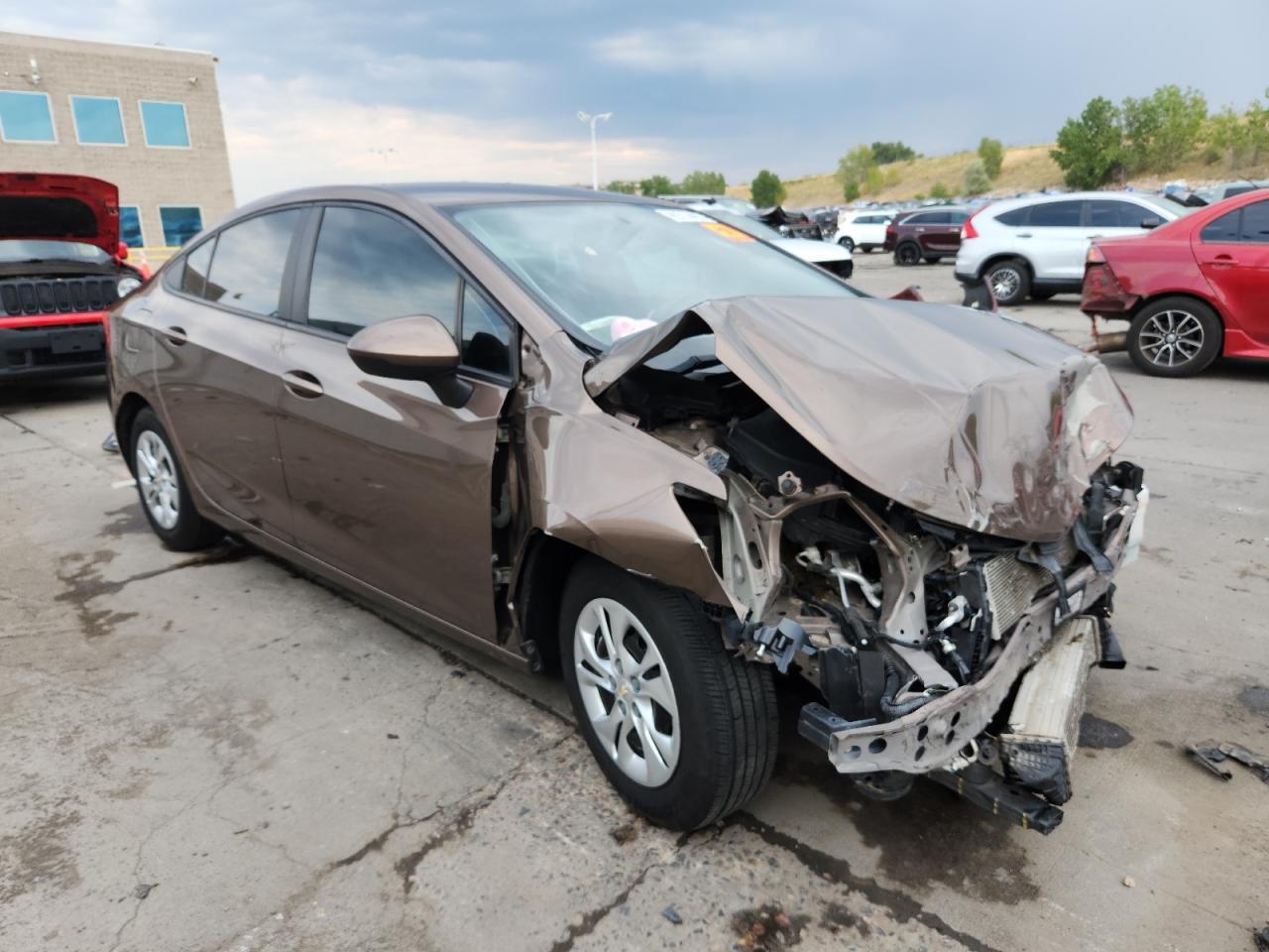 2019 Chevrolet Cruze Ls - Image 4