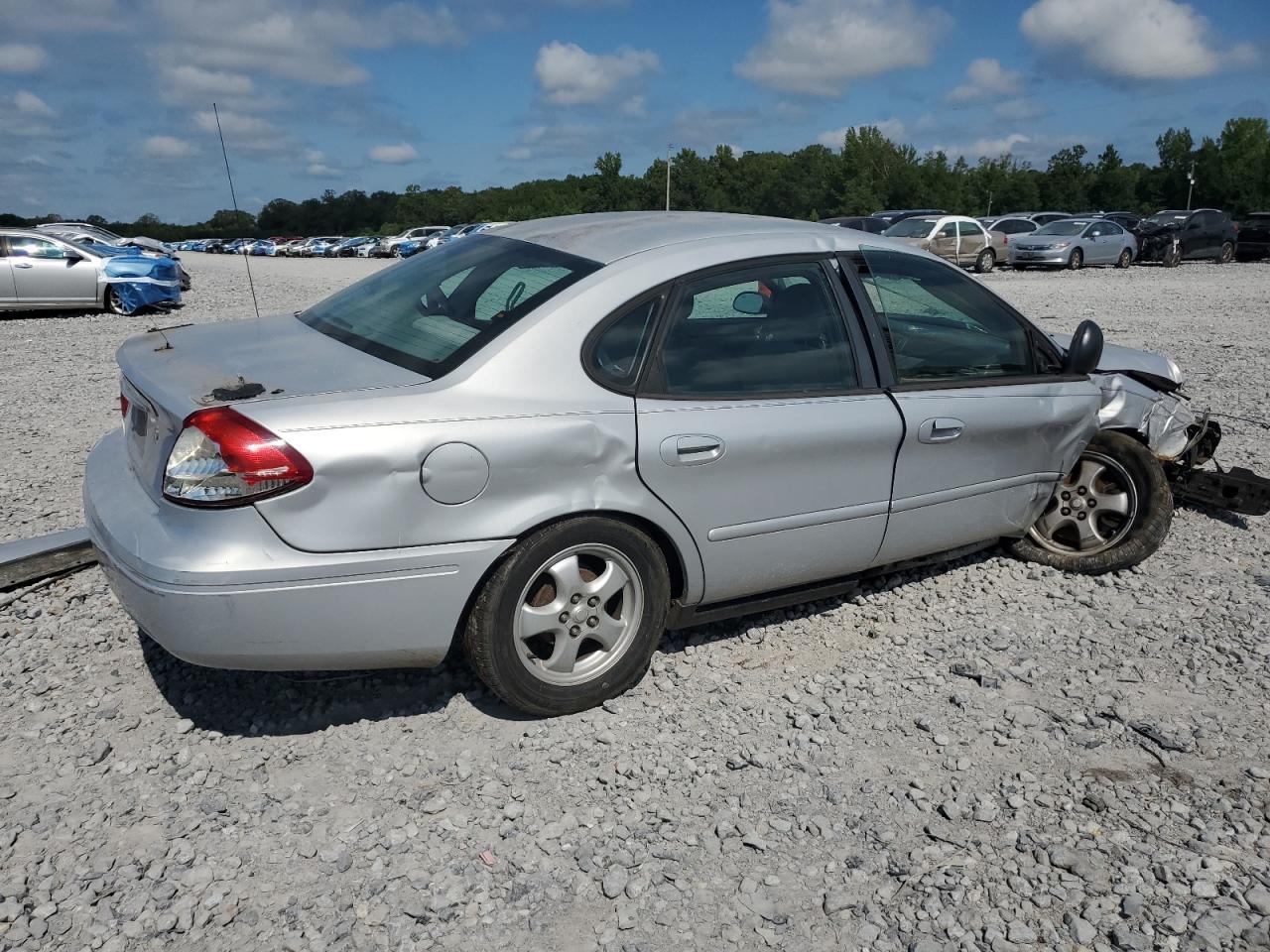 2005 Ford Taurus Se - Фото 3