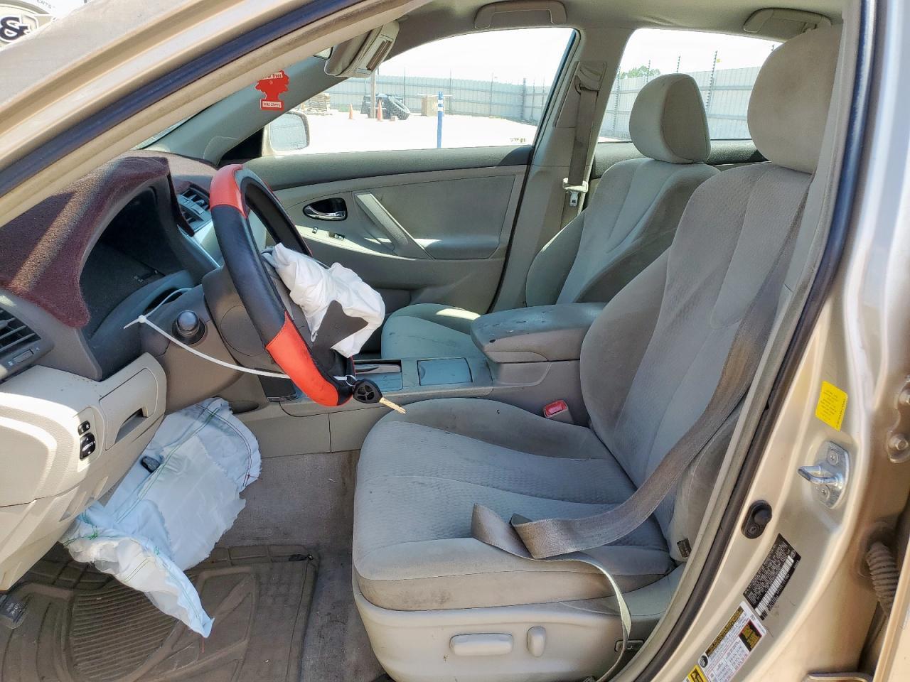 2011 Toyota Camry Base - Фото 7