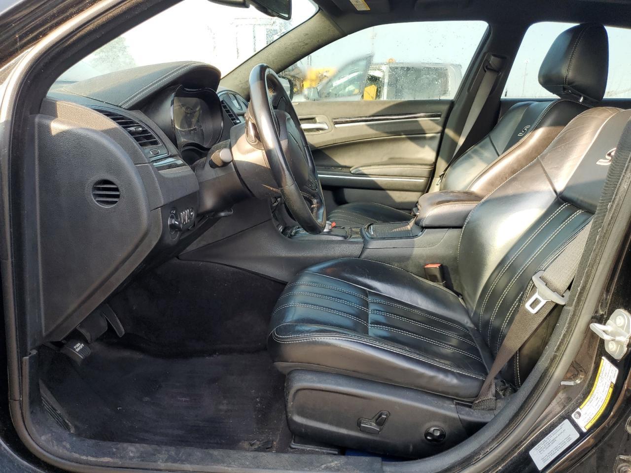 2017 Chrysler 300 S - Image 7