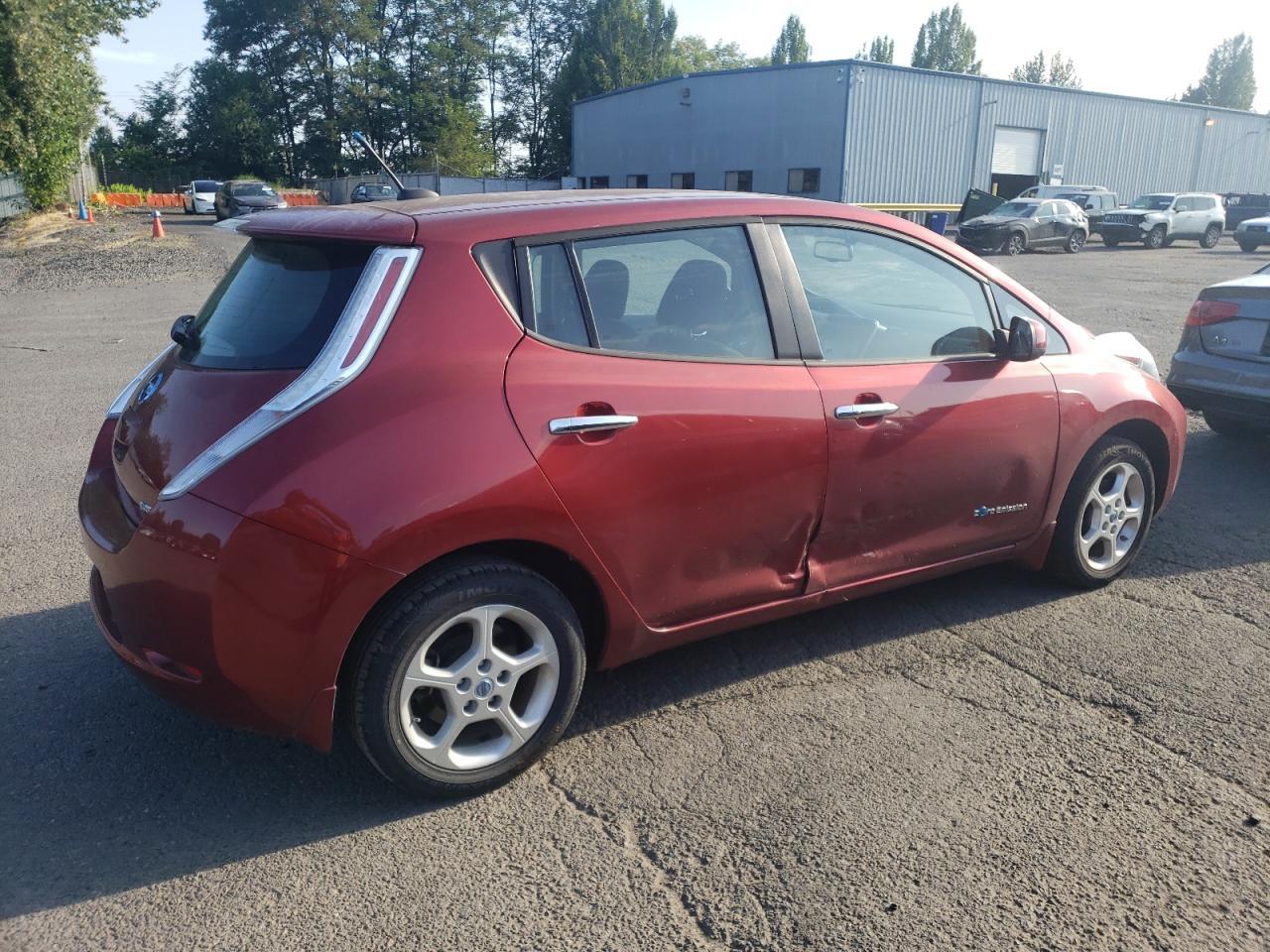 2013 Nissan Leaf S - Image 3