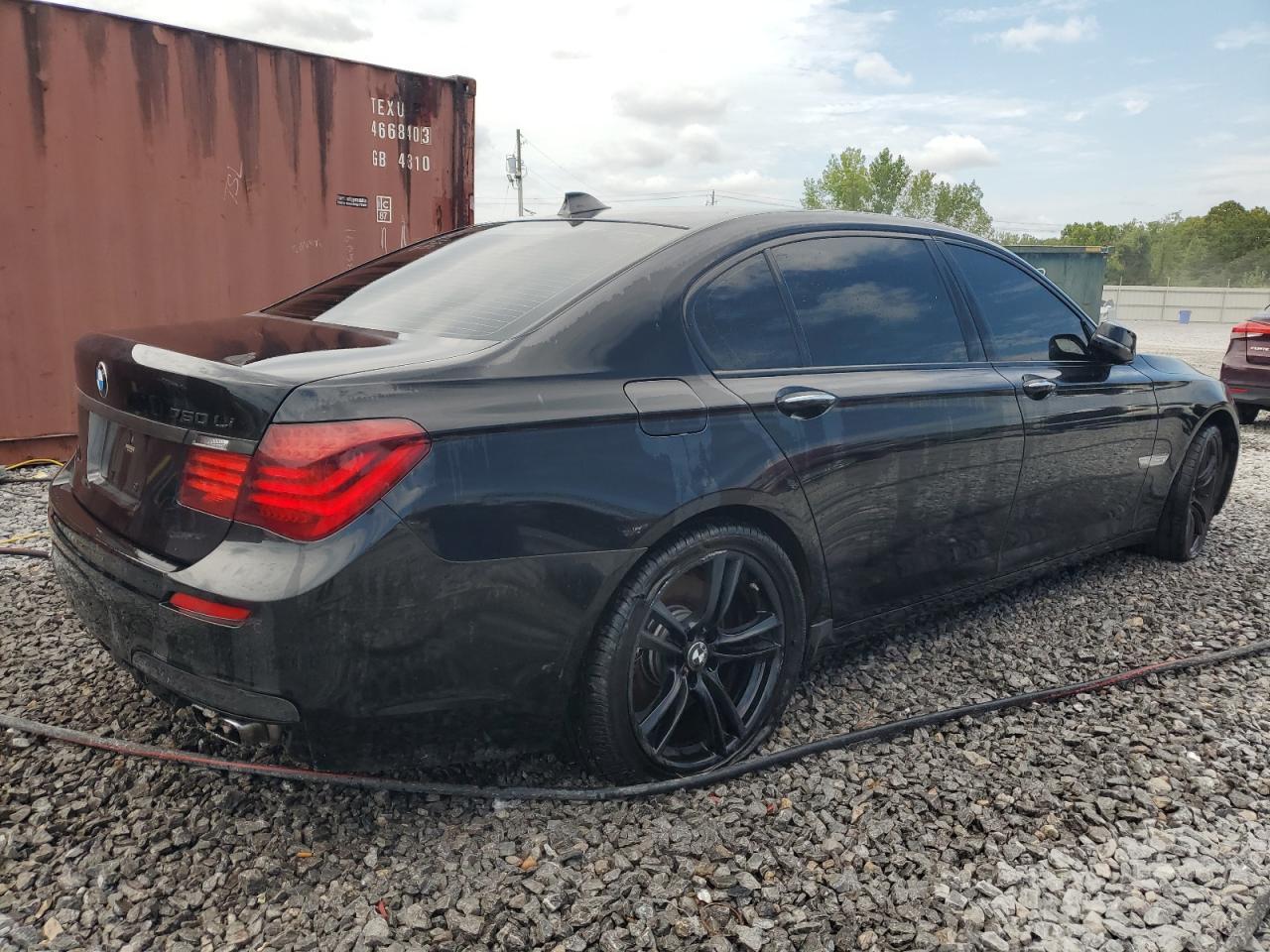 2014 BMW 750 Li - Image 3