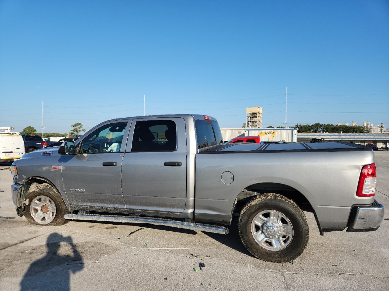 2022 Ram 2500 Tradesman - Image 2