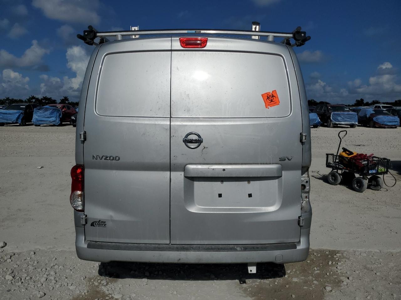 2017 Nissan Nv200 2.5S - Фото 6