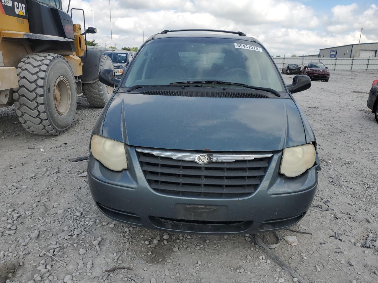 2006 Chrysler Town & Country Lx - Фото 5