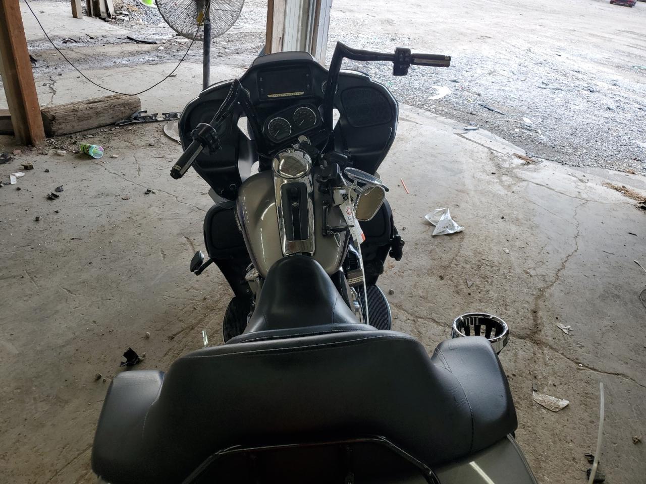 2017 Harley-Davidson Fltru - Image 6