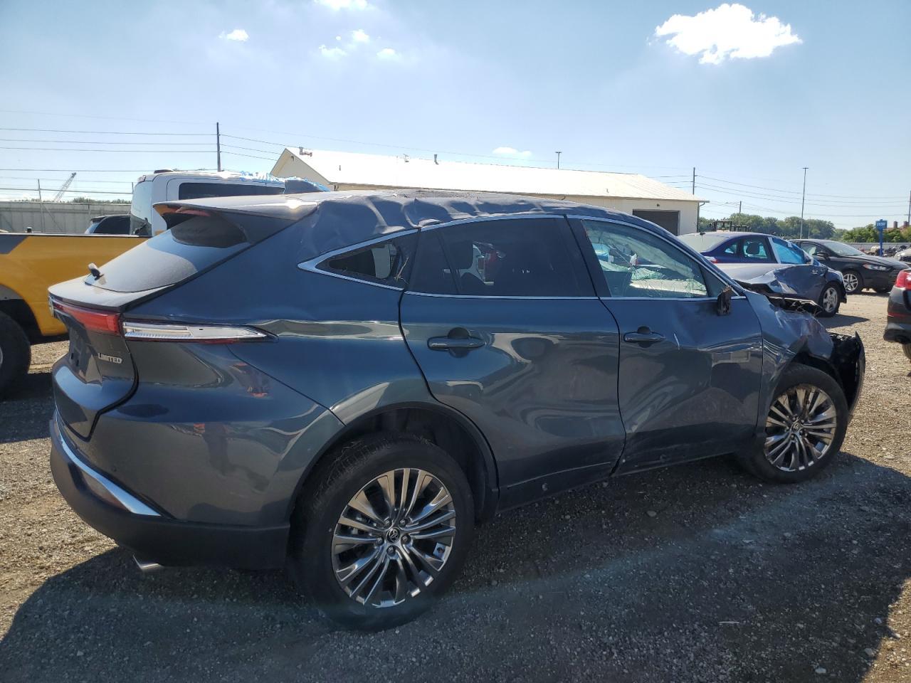 2023 Toyota Venza Le - Фото 3