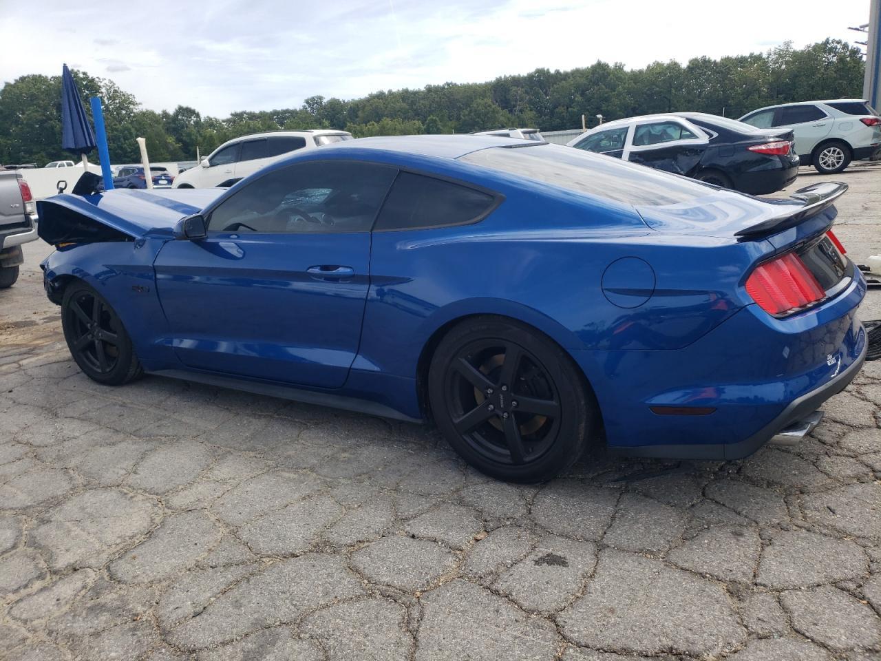 2017 Ford Mustang Gt - Фото 2