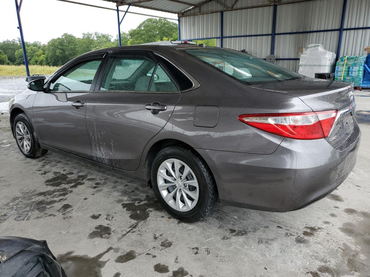 2017 Toyota Camry Le - Фото 2