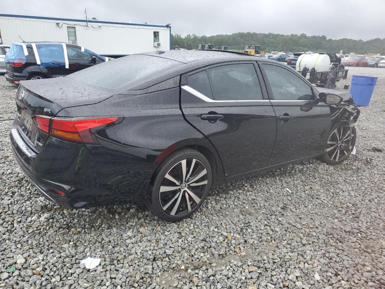 2021 Nissan Altima Sr - Фото 3