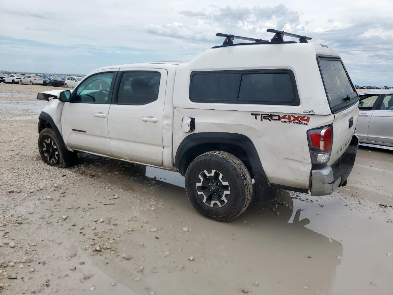 2022 Toyota Tacoma Double Cab - Фото 2