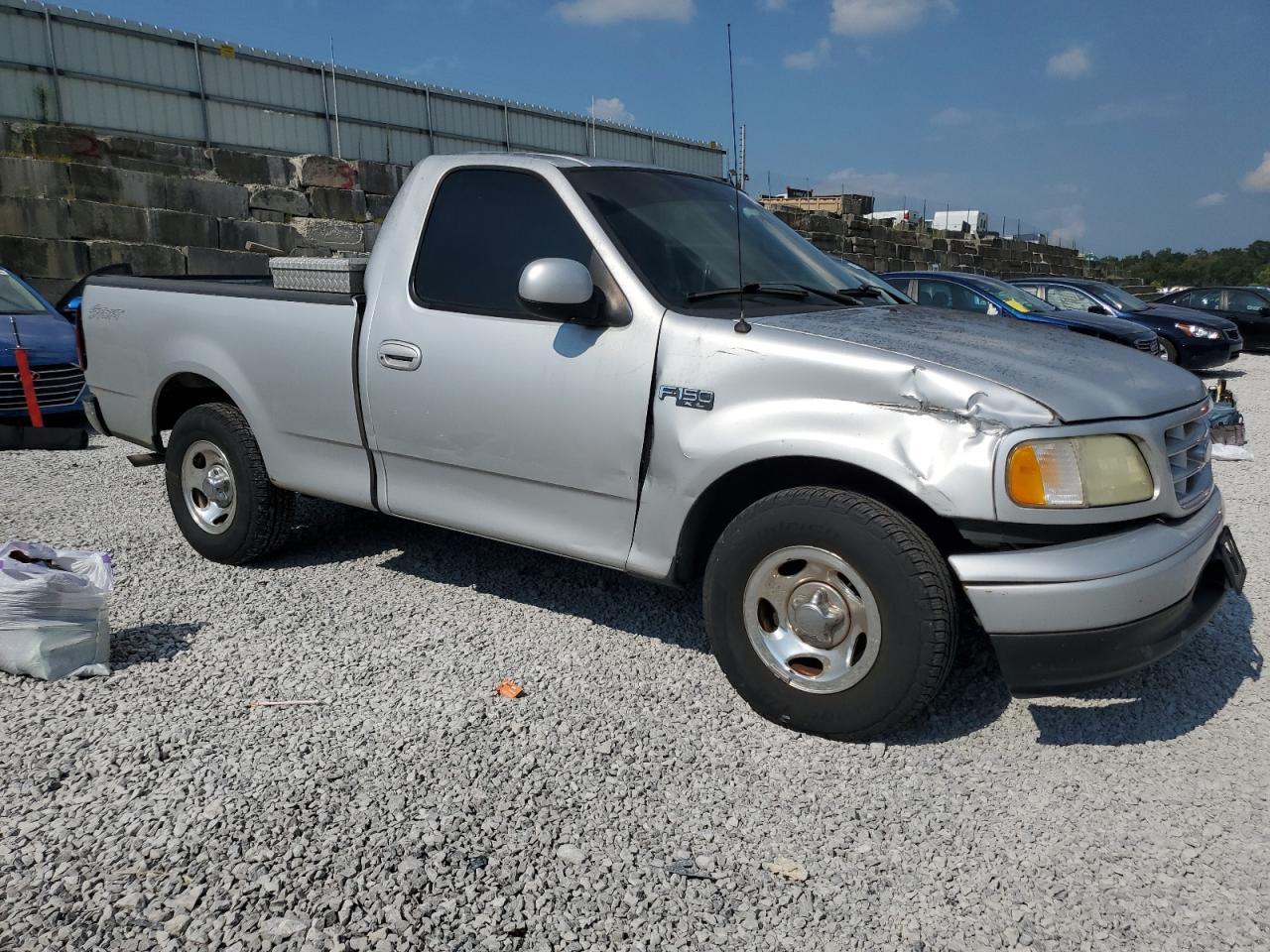 2002 Ford F150 - Фото 4