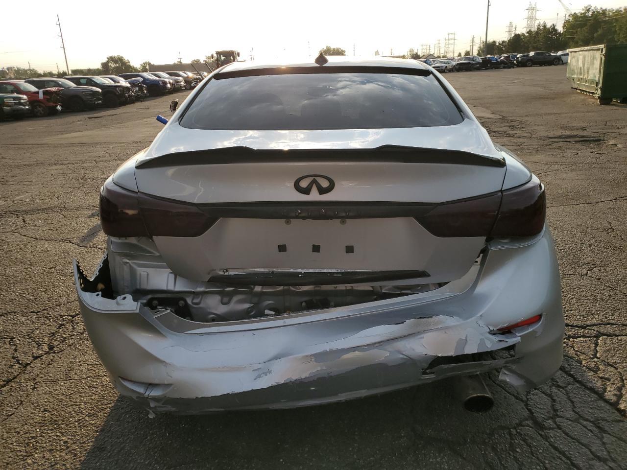 2017 Infiniti Q50 Base - Фото 6