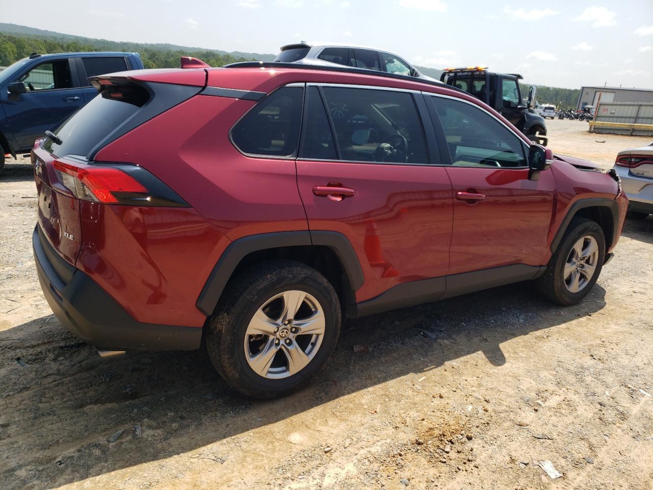 2022 Toyota Rav4 Xle - Image 3